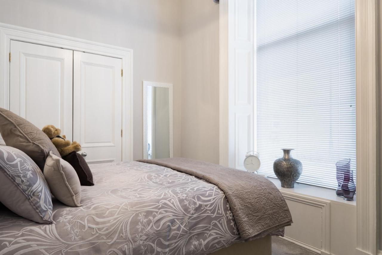Marks At The Manor Luxury Riverside Apartments - Sleeps Up To 4, With Parking And Sky Tv Aberdeen Exterior photo